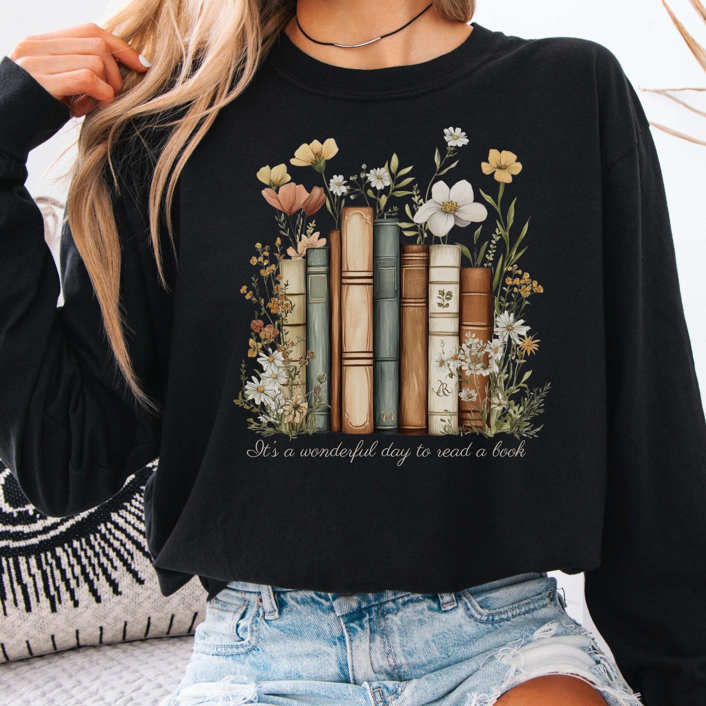 Long-sleeve Black / S It's a Wonderful Day to Read a Book Long Sleeve Shirt The Mystic Eden