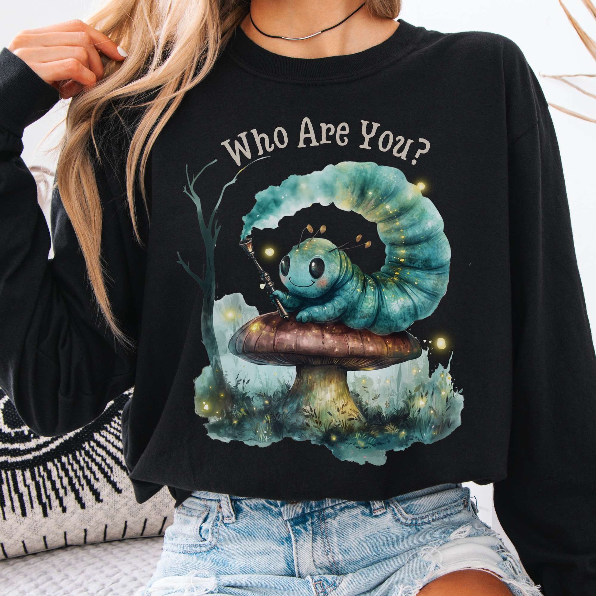 Long-sleeve Black / S Who are you? Caterpillar Alice's Adventures in Wonderland Long Sleeve Shirt The Mystic Eden