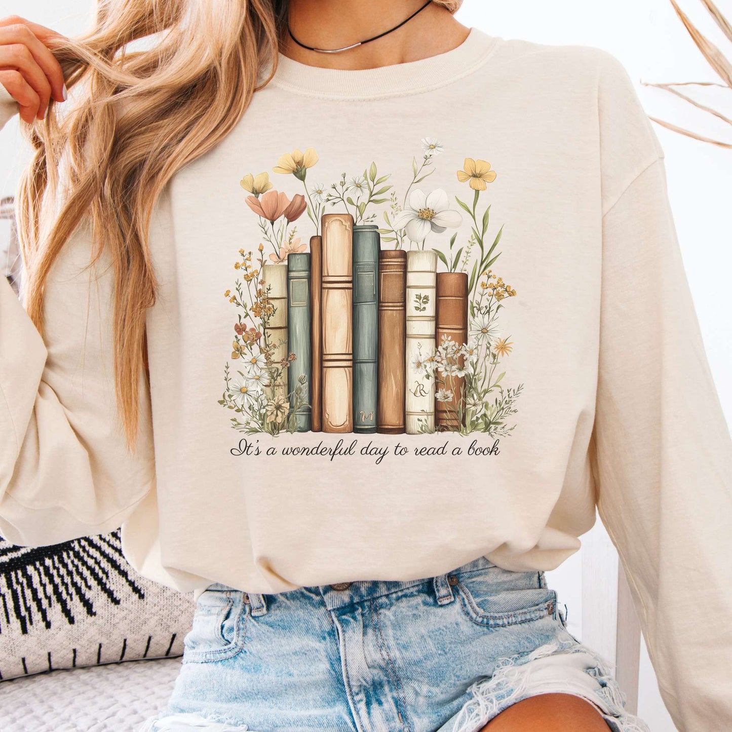 Long-sleeve Ivory / S It's a Wonderful Day to Read a Book Long Sleeve Shirt The Mystic Eden