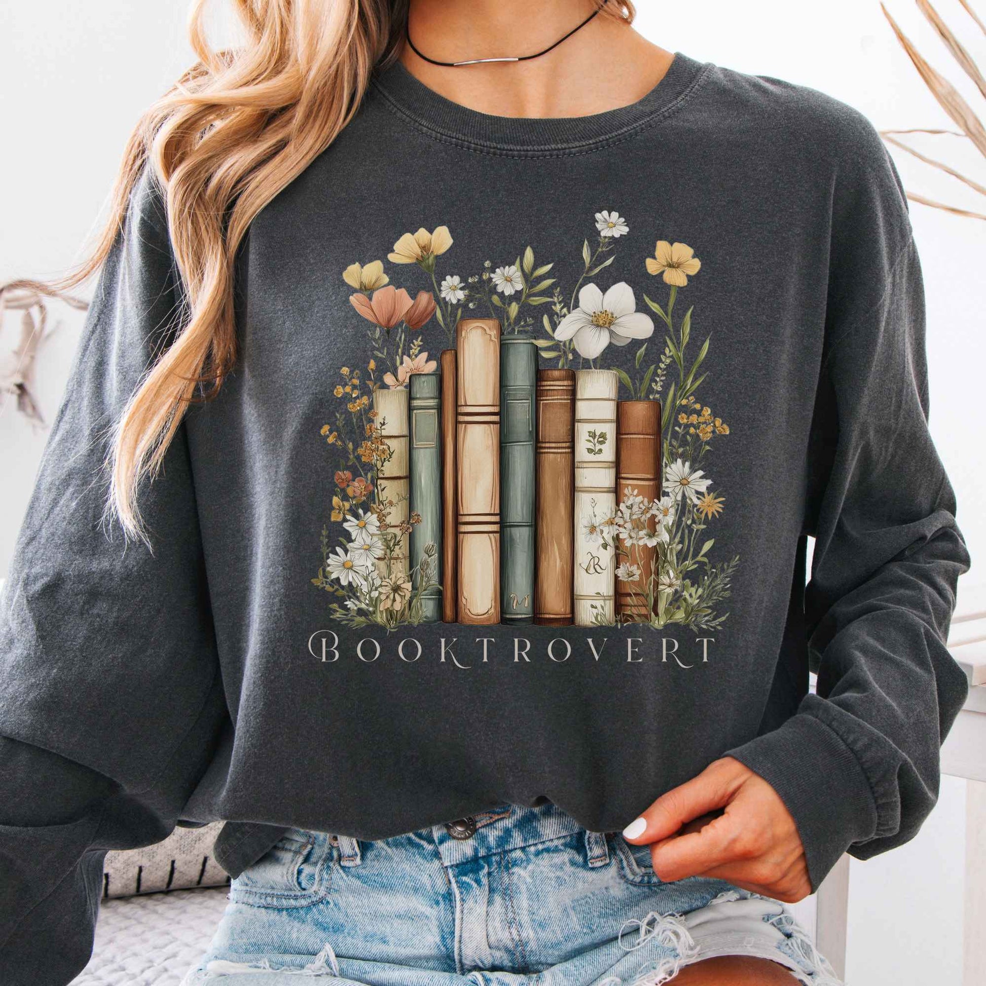 Long-sleeve Pepper / S Booktrovert Long Sleeve T-Shirt The Mystic Eden