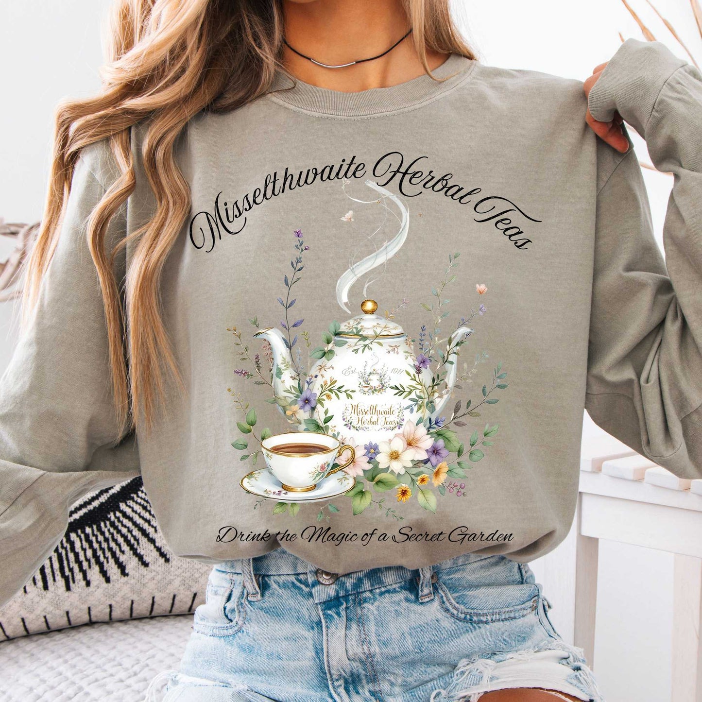 Long-sleeve Sandstone / S Misselthwaite Herbal Teas - The Secret Garden Long Sleeve Shirt The Mystic Eden