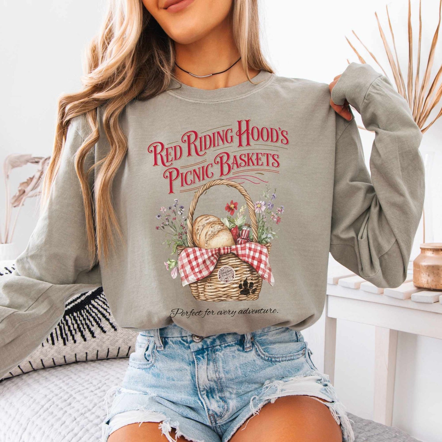 Long-sleeve Sandstone / S Red Riding Hood's Picnic Baskets Long Sleeved Shirt The Mystic Eden