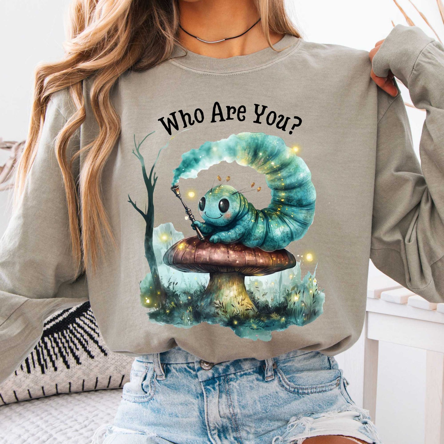 Long-sleeve Sandstone / S Who are you? Caterpillar Alice's Adventures in Wonderland Long Sleeve Shirt The Mystic Eden