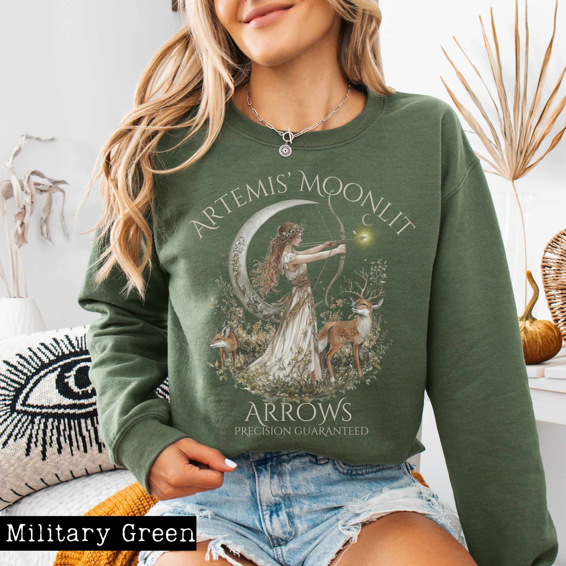 Sweatshirt Artemis' Moonlit Arrows Sweatshirt The Mystic Eden