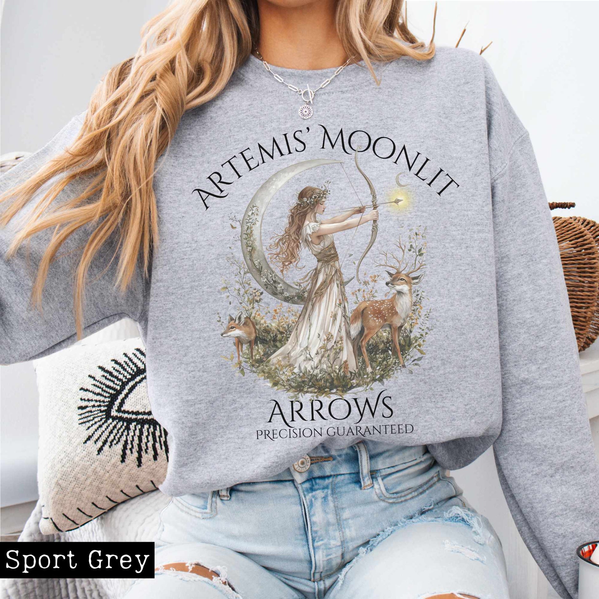 Sweatshirt Artemis' Moonlit Arrows Sweatshirt The Mystic Eden
