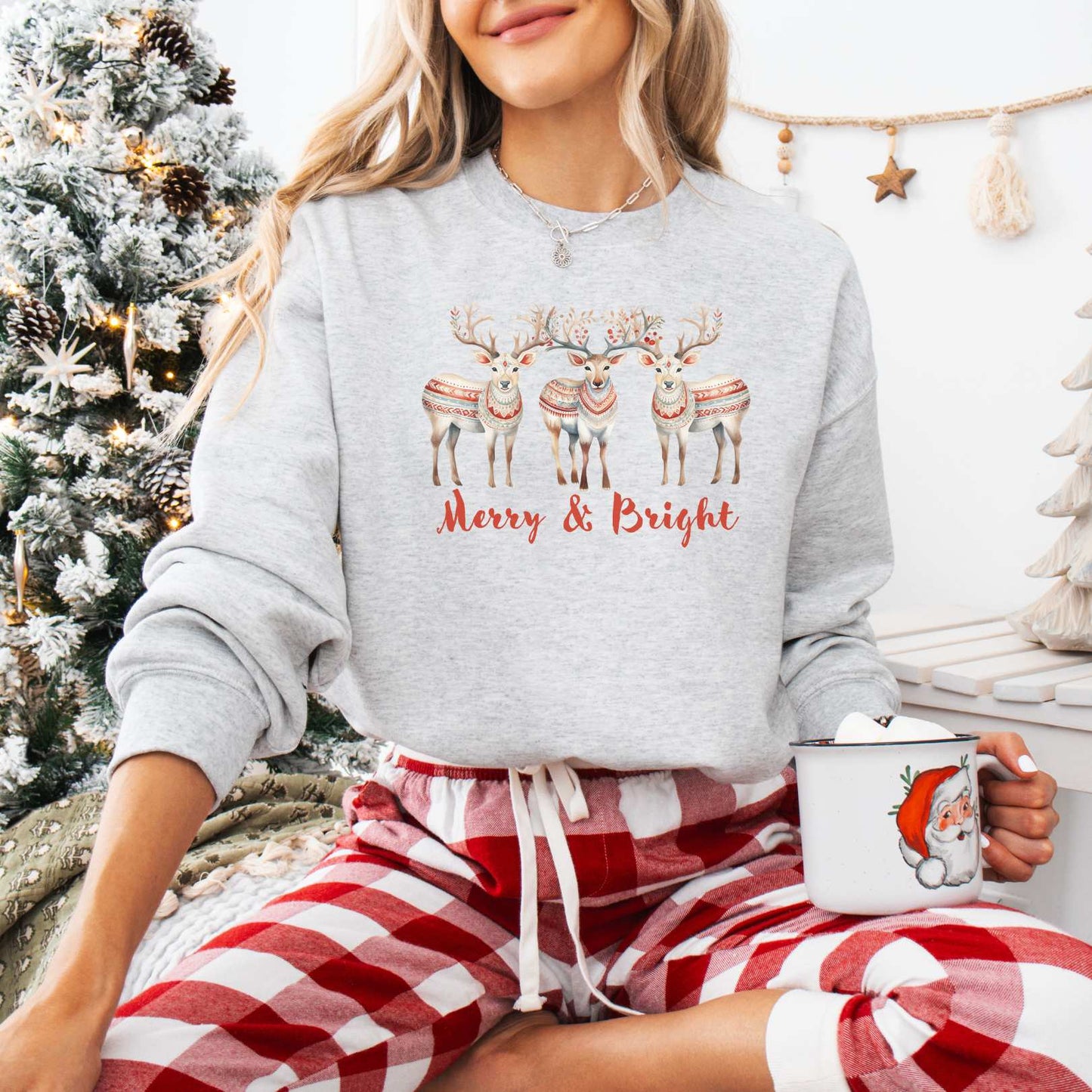 Sweatshirt Ash / S Merry and Bright Christmas Sweatshirt The Mystic Eden