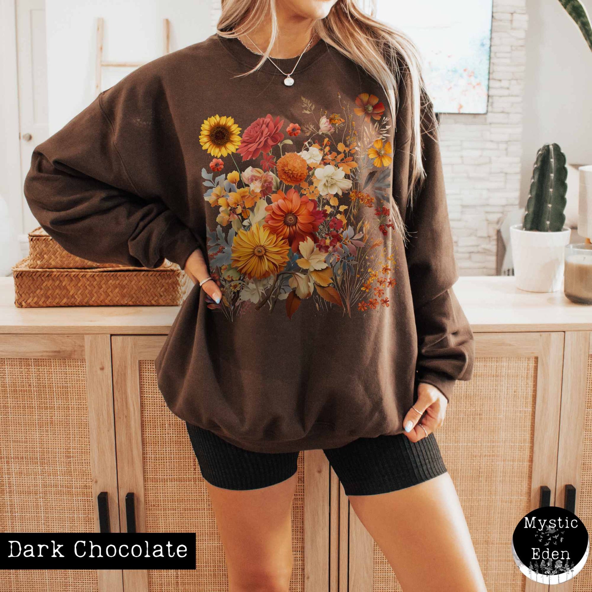 Sweatshirt Dark Chocolate / S Vintage cottagecore fall aesthetic floral sweatshirt The Mystic Eden