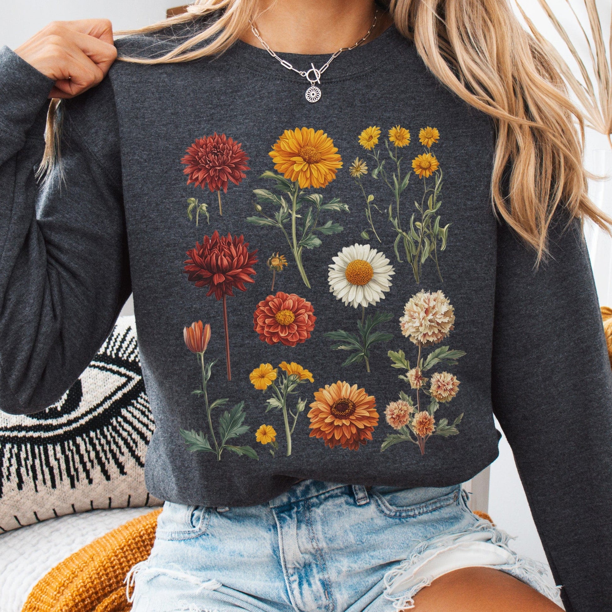 Sweatshirt Dark Heather / S Vintage Botanical Floral Sweatshirt The Mystic Eden