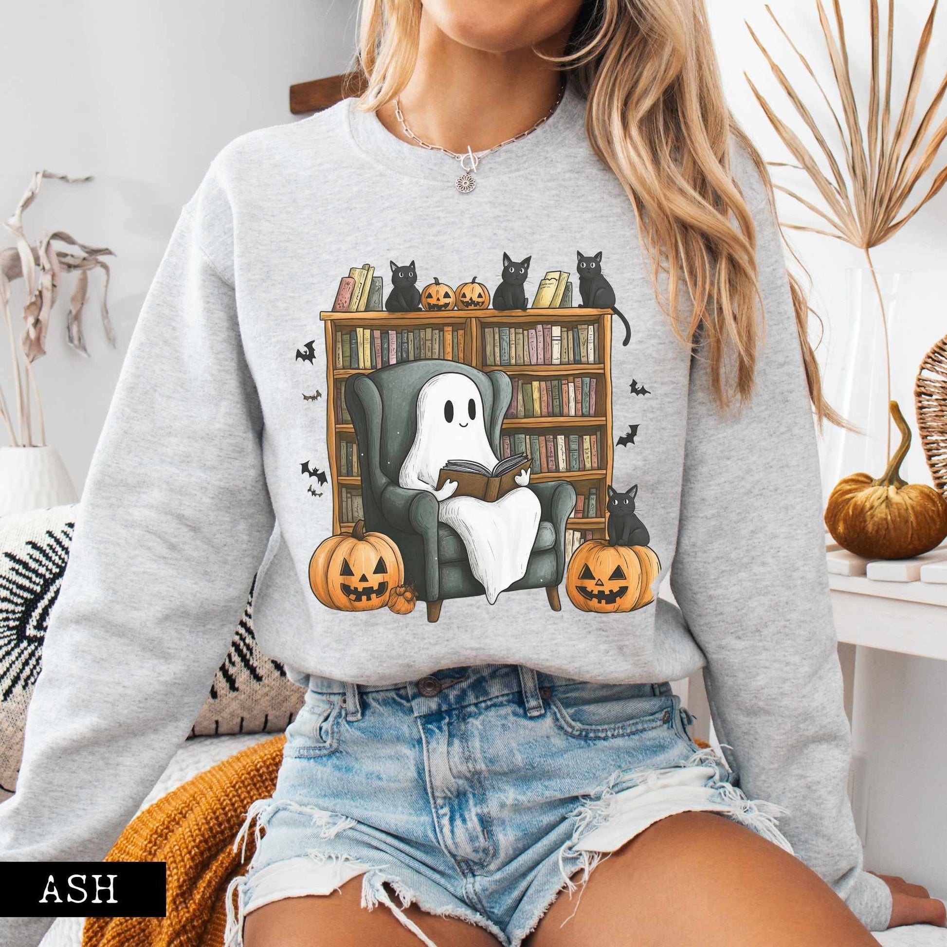 Sweatshirt Happy Reading Ghosts with Black Cats Sweatshirt The Mystic Eden
