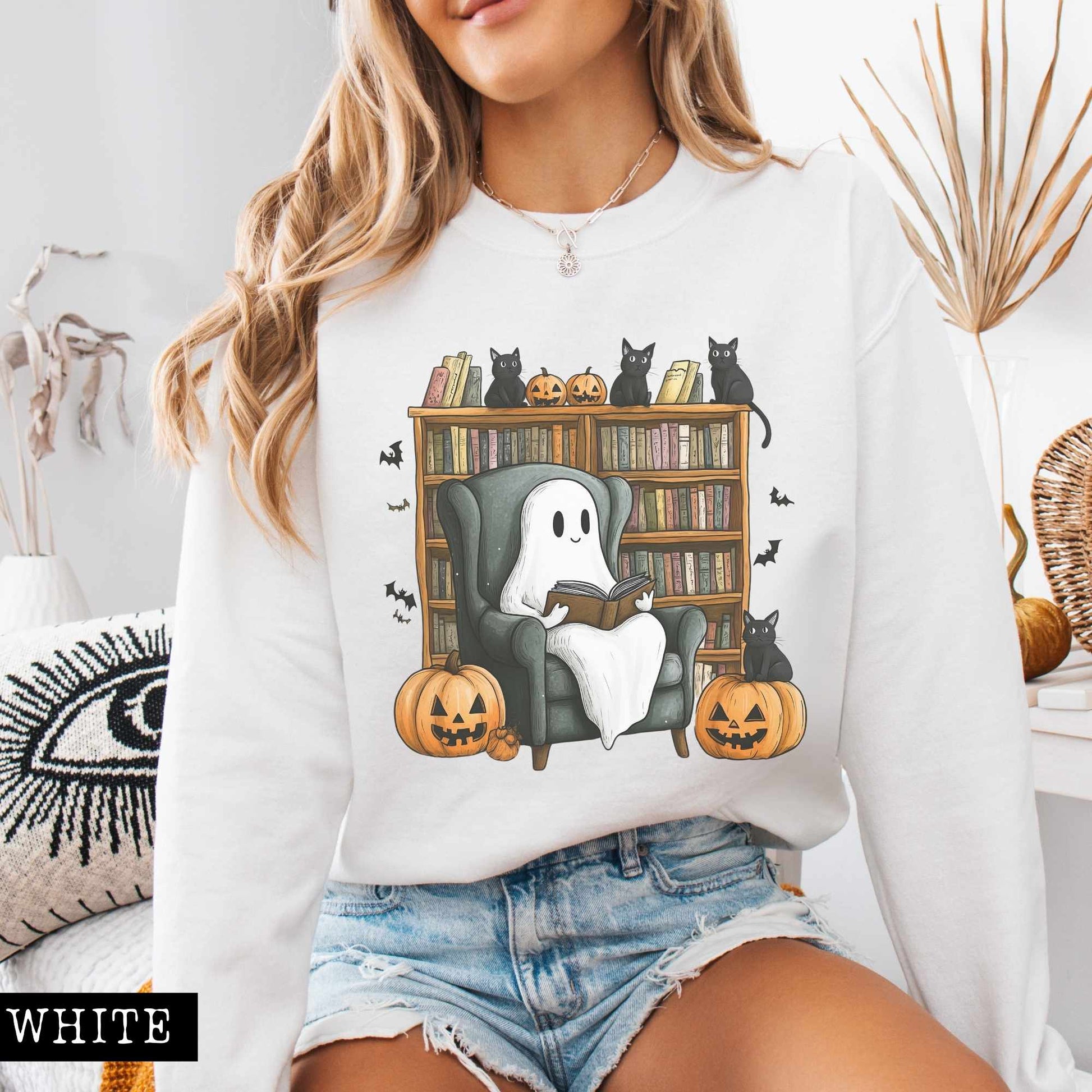 Sweatshirt Happy Reading Ghosts with Black Cats Sweatshirt The Mystic Eden
