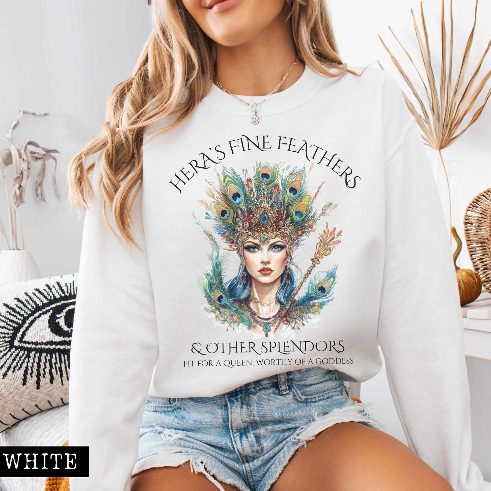 Sweatshirt Hera's Fine Feathers & Other Splendors Sweatshirt The Mystic Eden