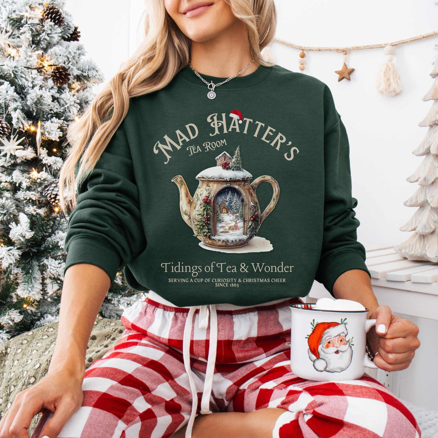 Sweatshirt Mad Hatter's Tea Room Christmas Edition Sweatshirt The Mystic Eden
