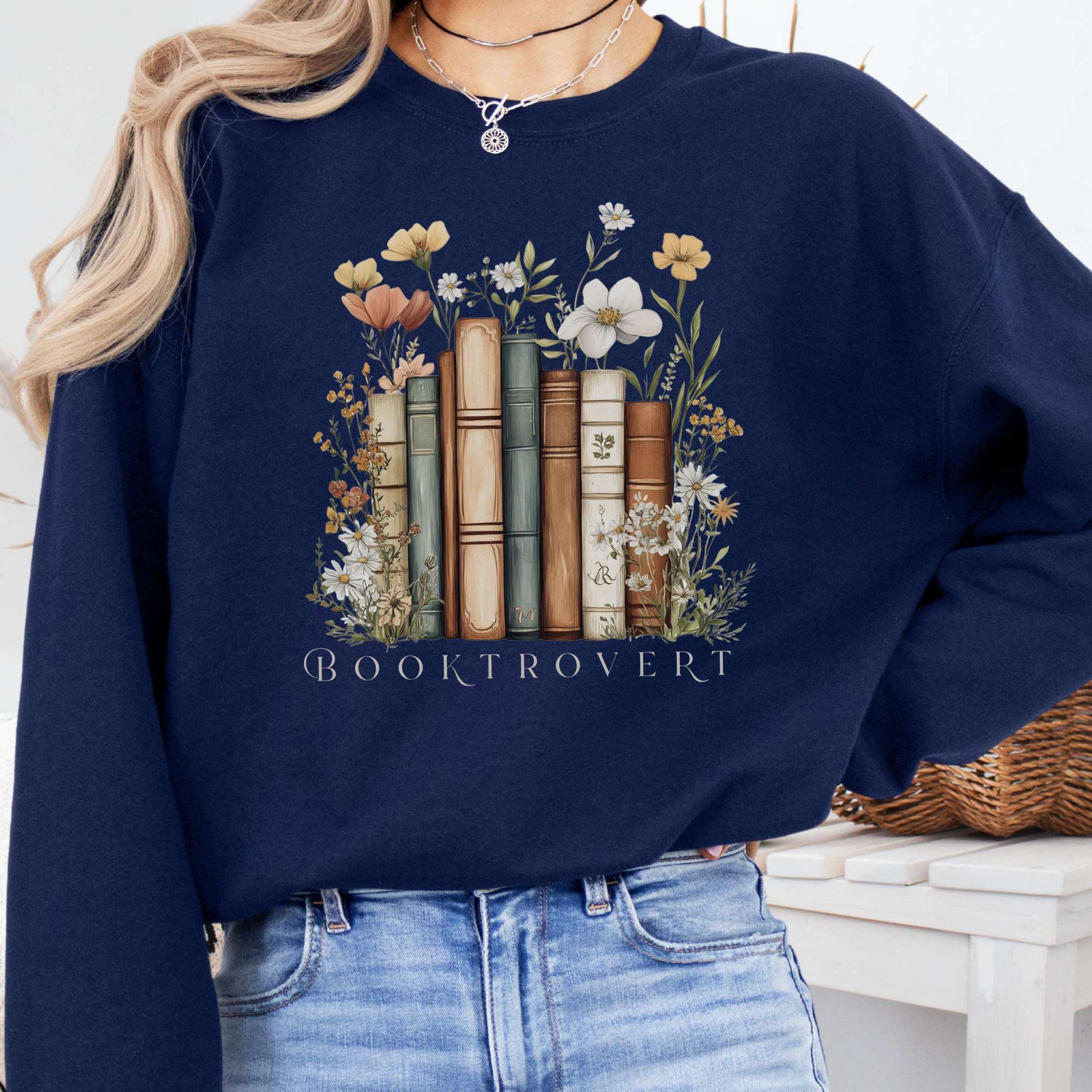 Sweatshirt Navy / S Booktrovert Sweatshirt The Mystic Eden