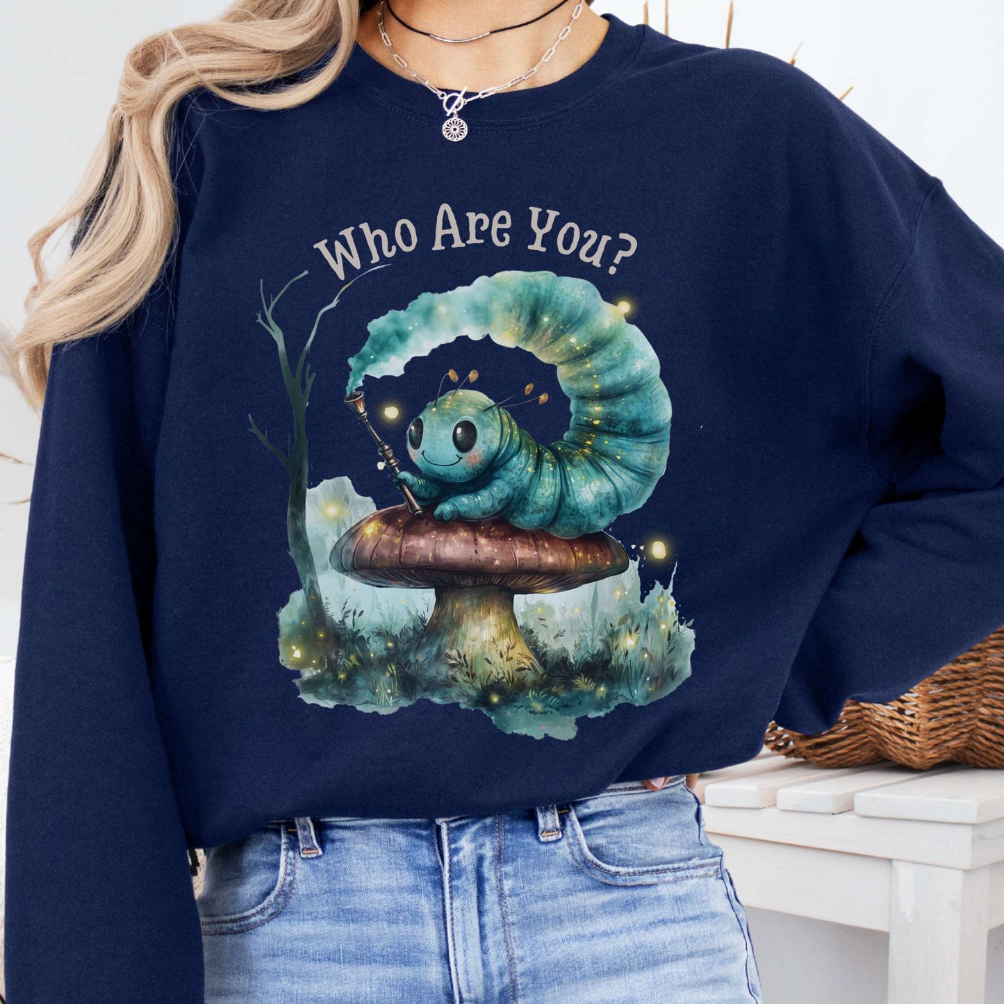 Sweatshirt Navy / S Who are you Caterpillar Alice's Adventures in Wonderland Sweatshirt The Mystic Eden