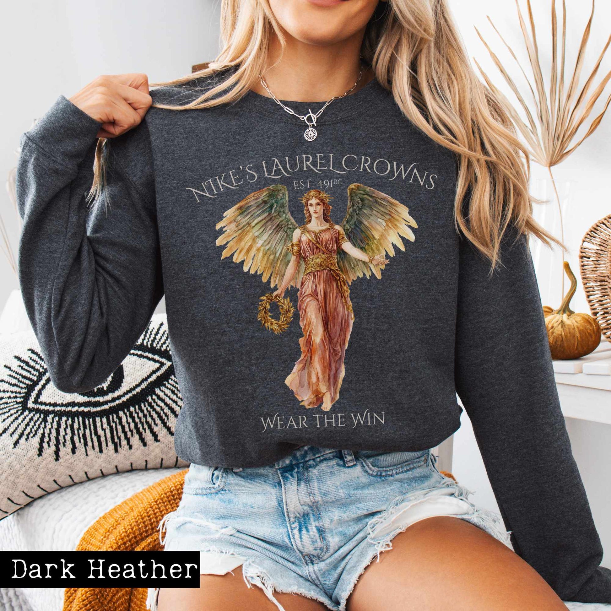 Sweatshirt Nike's Laurel Crowns Sweatshirt The Mystic Eden