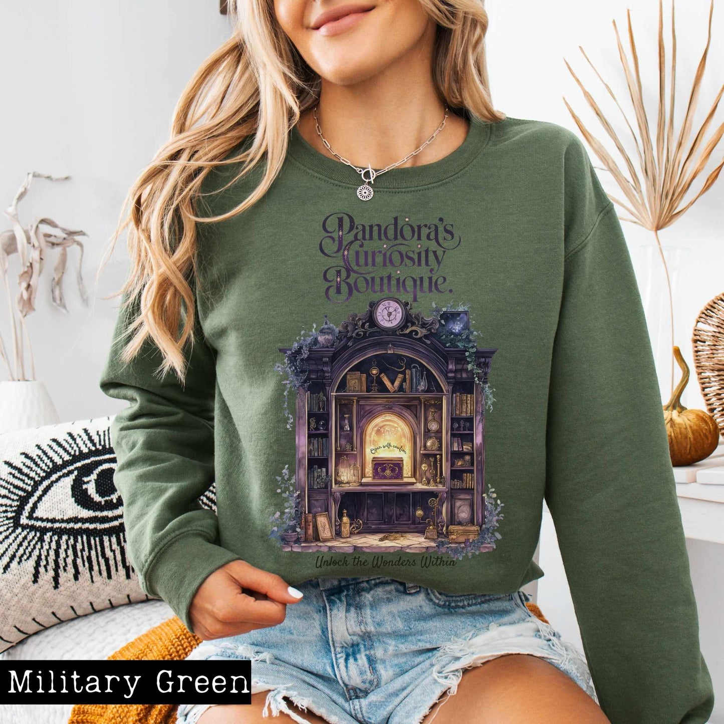 Sweatshirt Pandora's Curiosity Boutique Sweatshirt The Mystic Eden