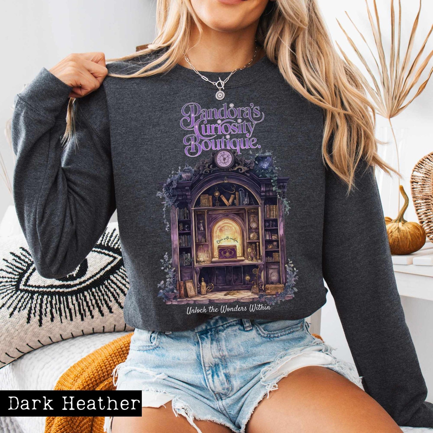 Sweatshirt Pandora's Curiosity Boutique Sweatshirt The Mystic Eden