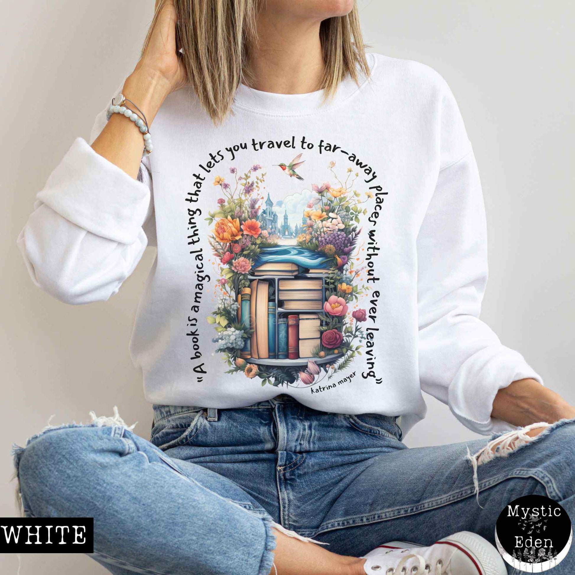 Sweatshirt S / White Magical Book Sweatshirt The Mystic Eden