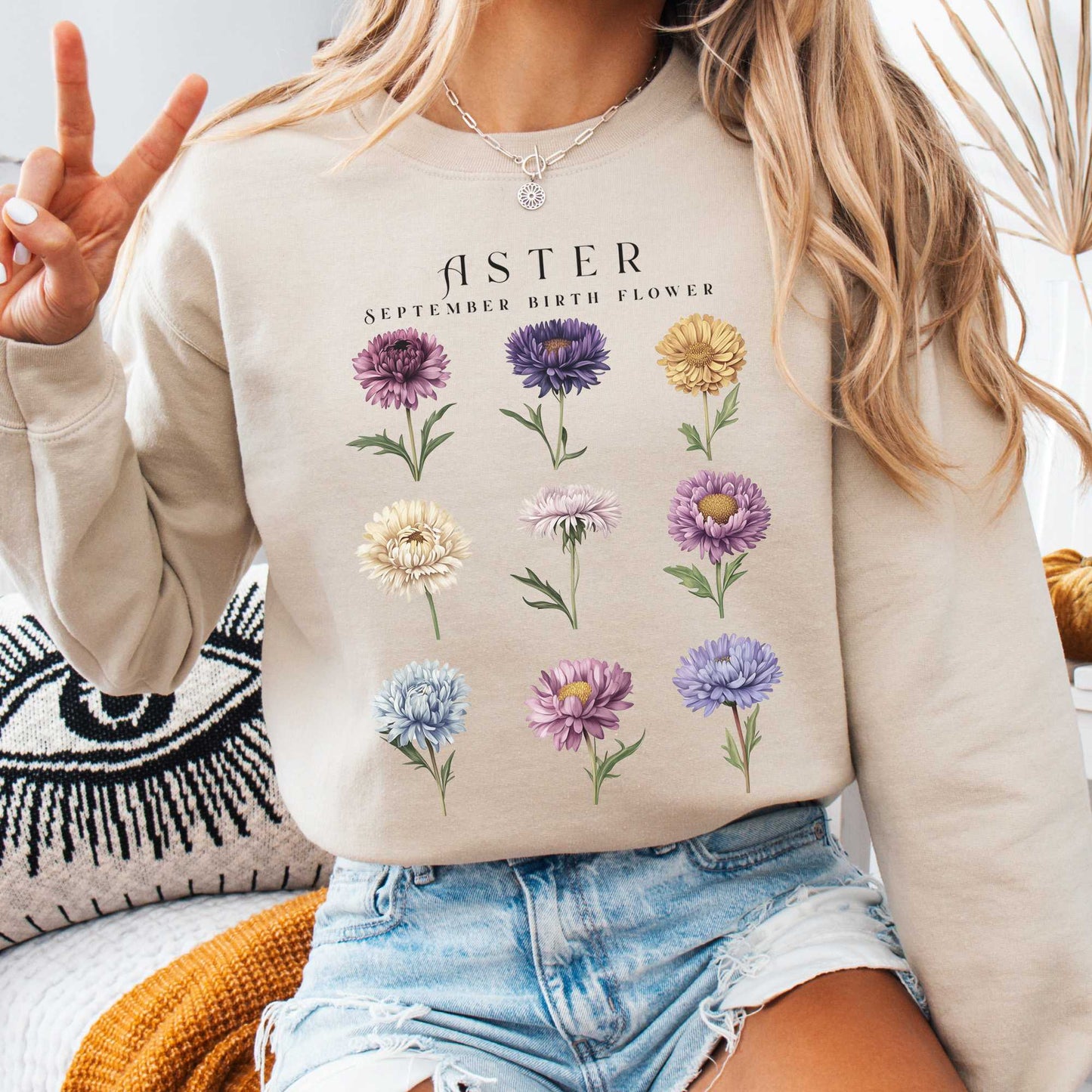 Sweatshirt Sand / S Aster September Birth Month Flower Sweatshirt The Mystic Eden