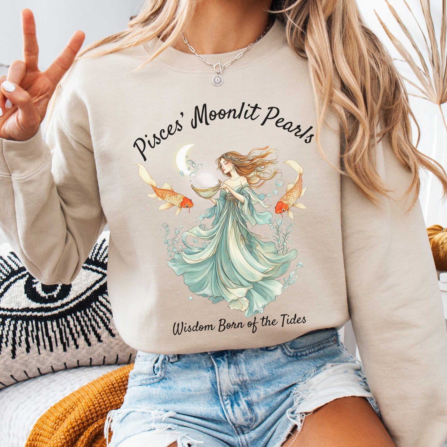 Sweatshirt Sand / S Pisces' Moonlit Pearls Zodiac Sweatshirt The Mystic Eden