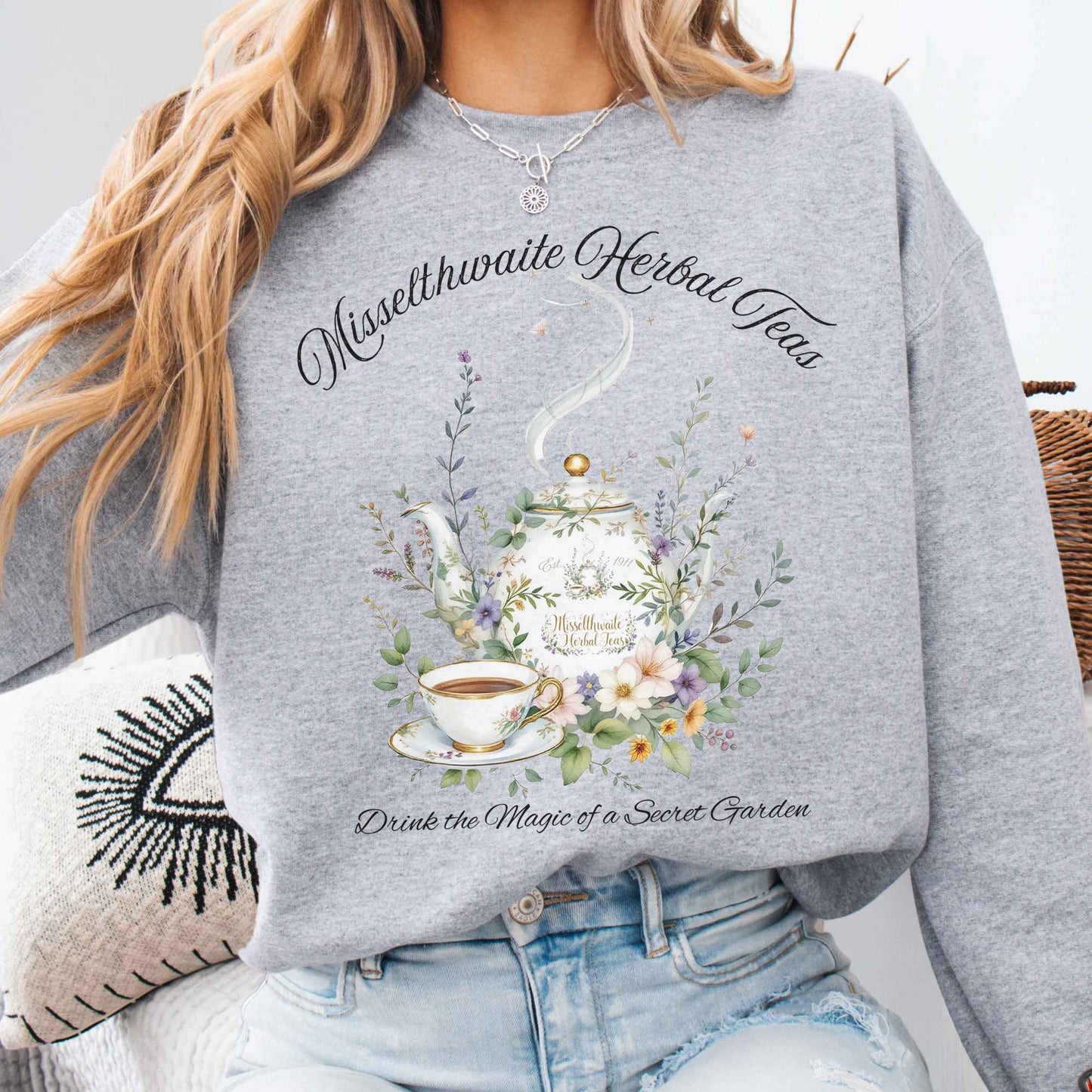 Sweatshirt Sport Grey / S Misselthwaite Herbal Teas Secret Garden Sweatshirt The Mystic Eden