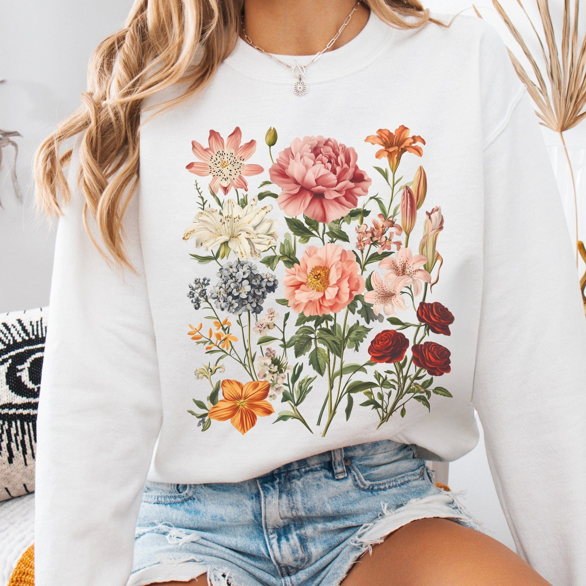 Sweatshirt White / S Mixed Floral Sweatshirt The Mystic Eden