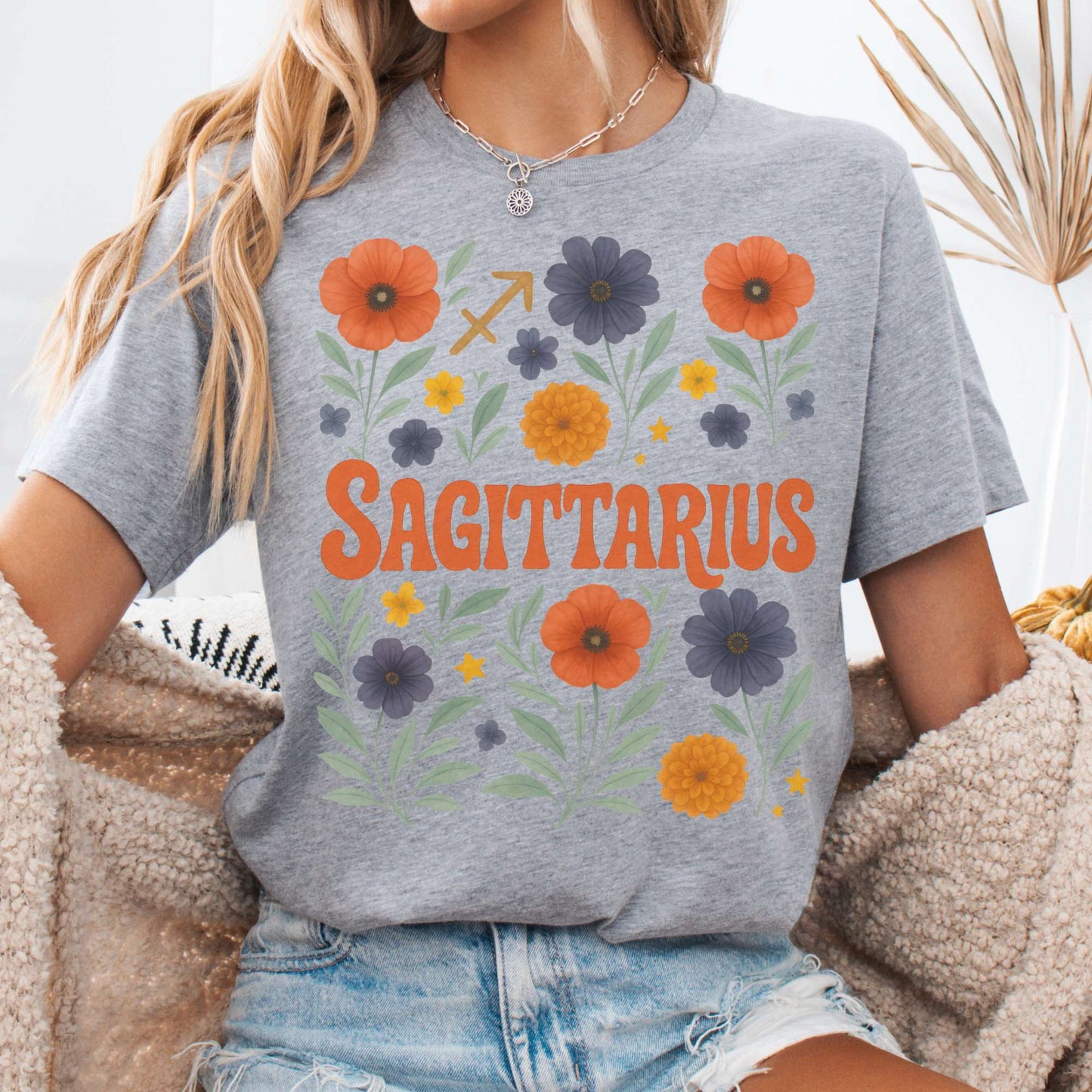 T-Shirt Athletic Heather / S Sagittarius Bella T-Shirt – Retro Floral Zodiac Tee The Mystic Eden