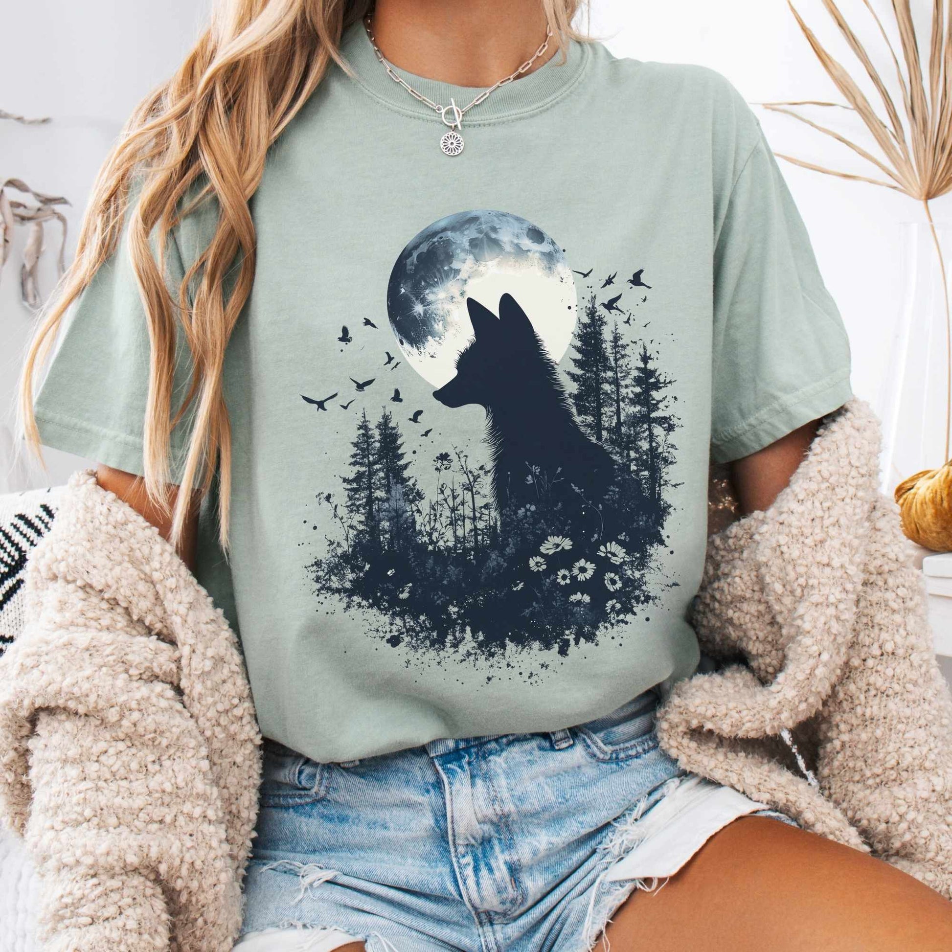 T-Shirt Bay / S Black Silhouette Moonlit Fox Shirt The Mystic Eden