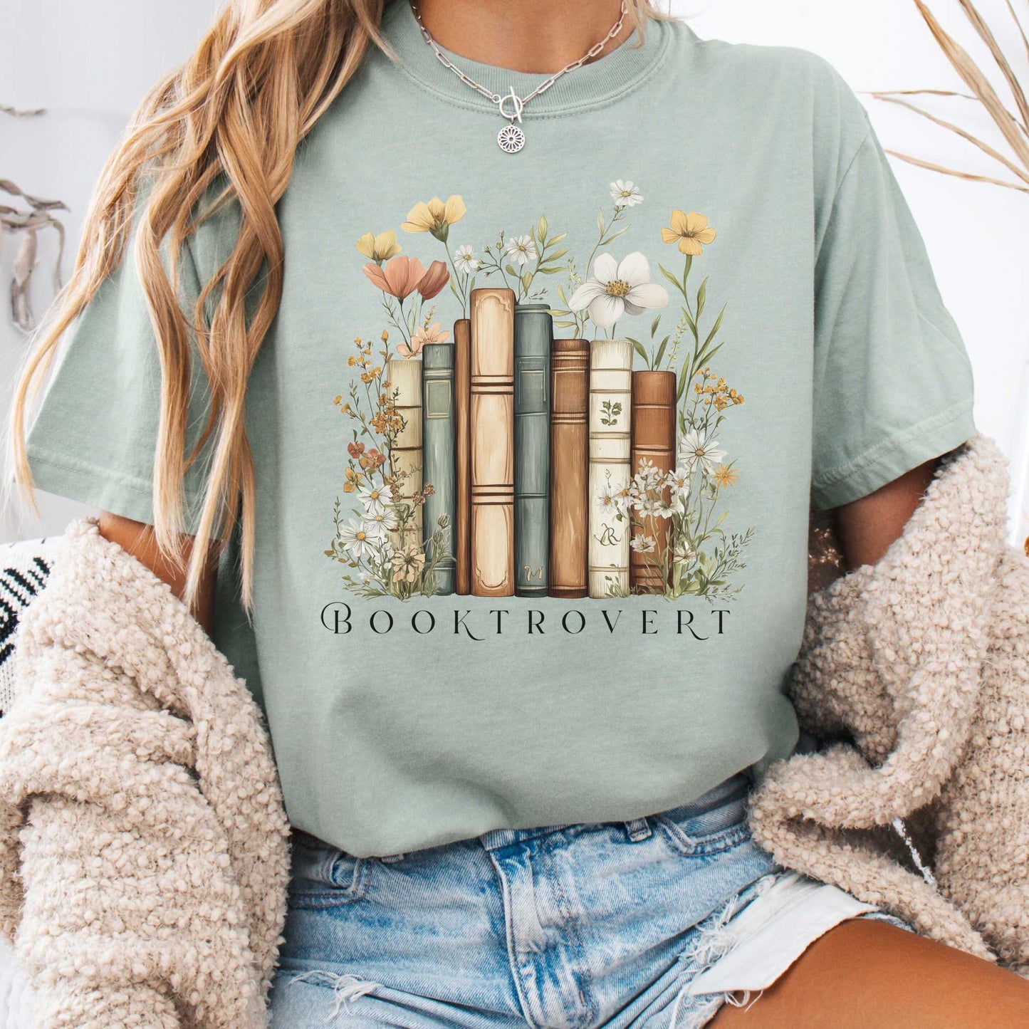 T-Shirt Bay / S Booktrovert shirt The Mystic Eden