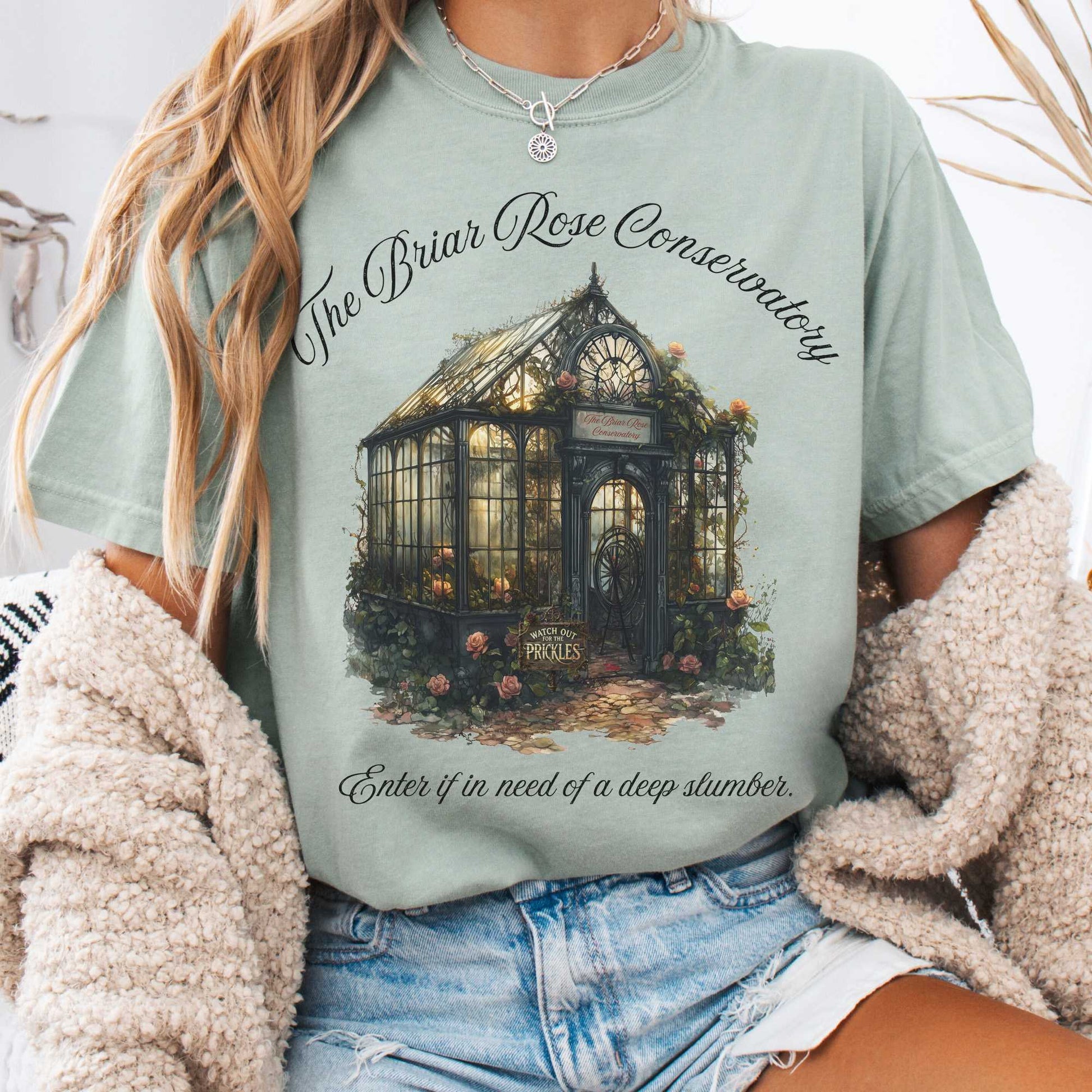 T-Shirt Bay / S The Briar Rose Conservatory Fairytale Shirt The Mystic Eden