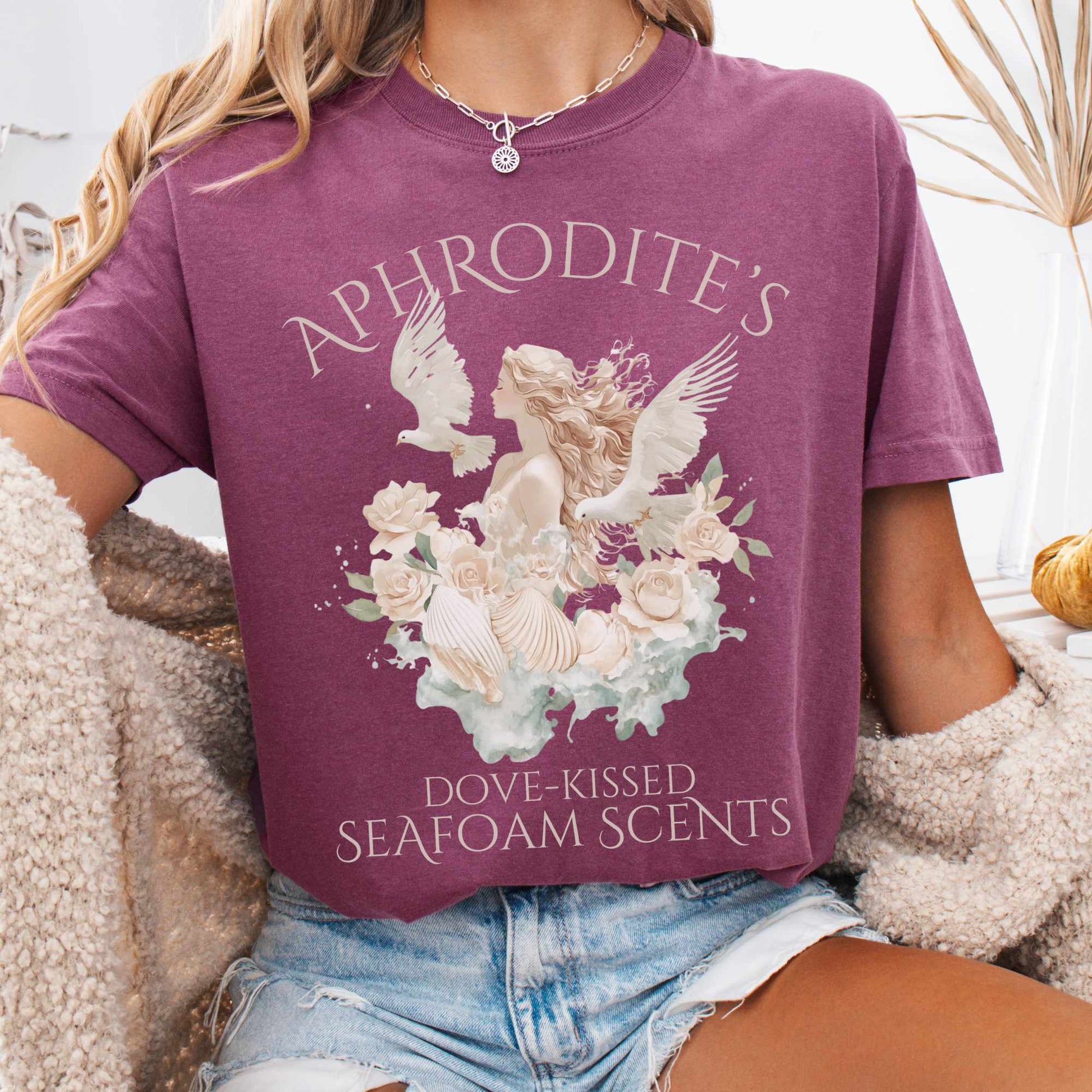 T-Shirt Berry / S Aphrodite's Dove-Kissed Seafoam Scents Tee The Mystic Eden