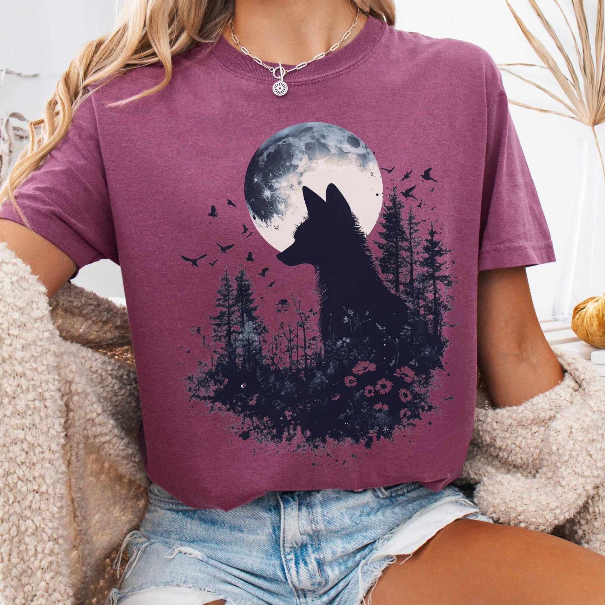 T-Shirt Berry / S Black Silhouette Moonlit Fox Shirt The Mystic Eden