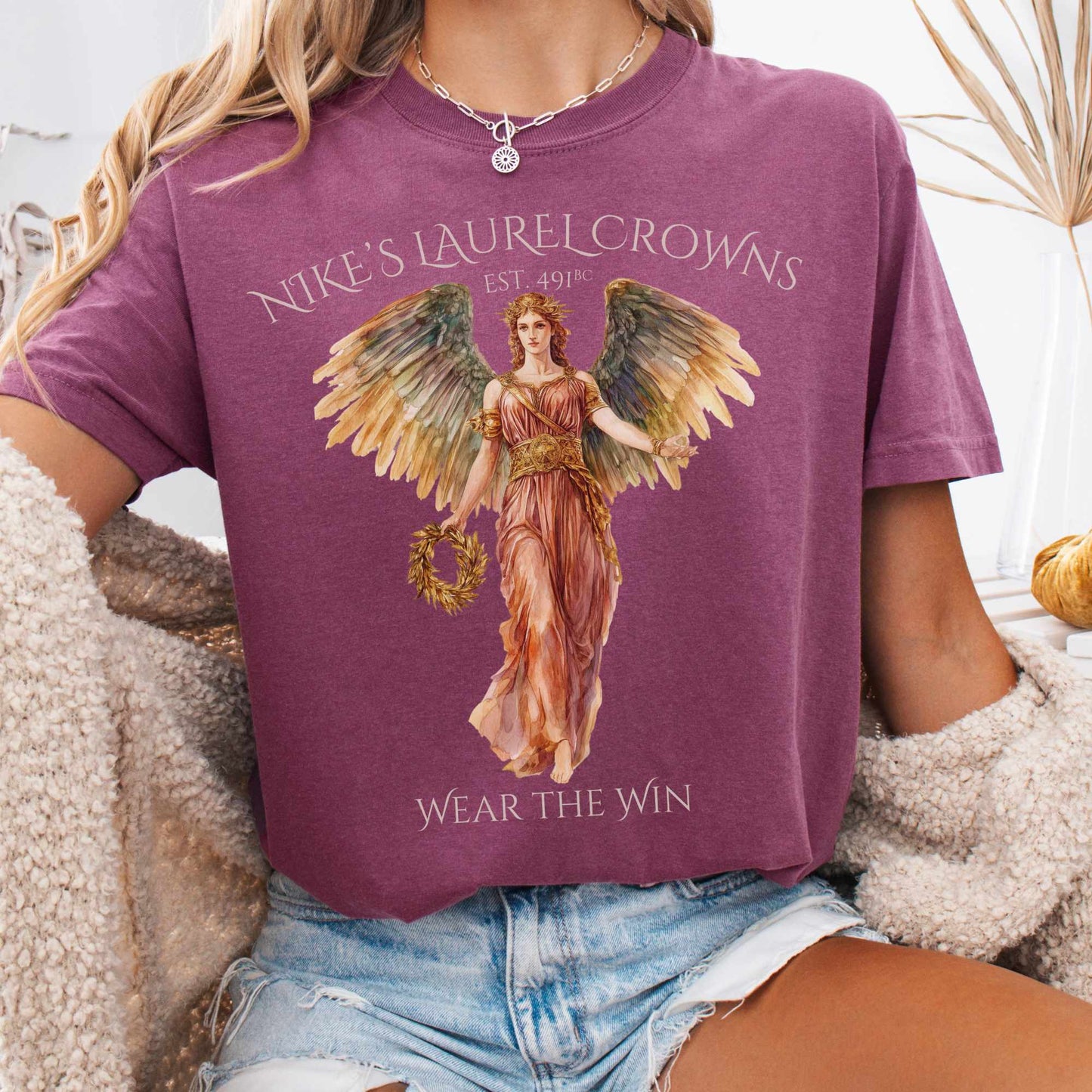 T-Shirt Berry / S Nike's Laurel Crowns Tee The Mystic Eden