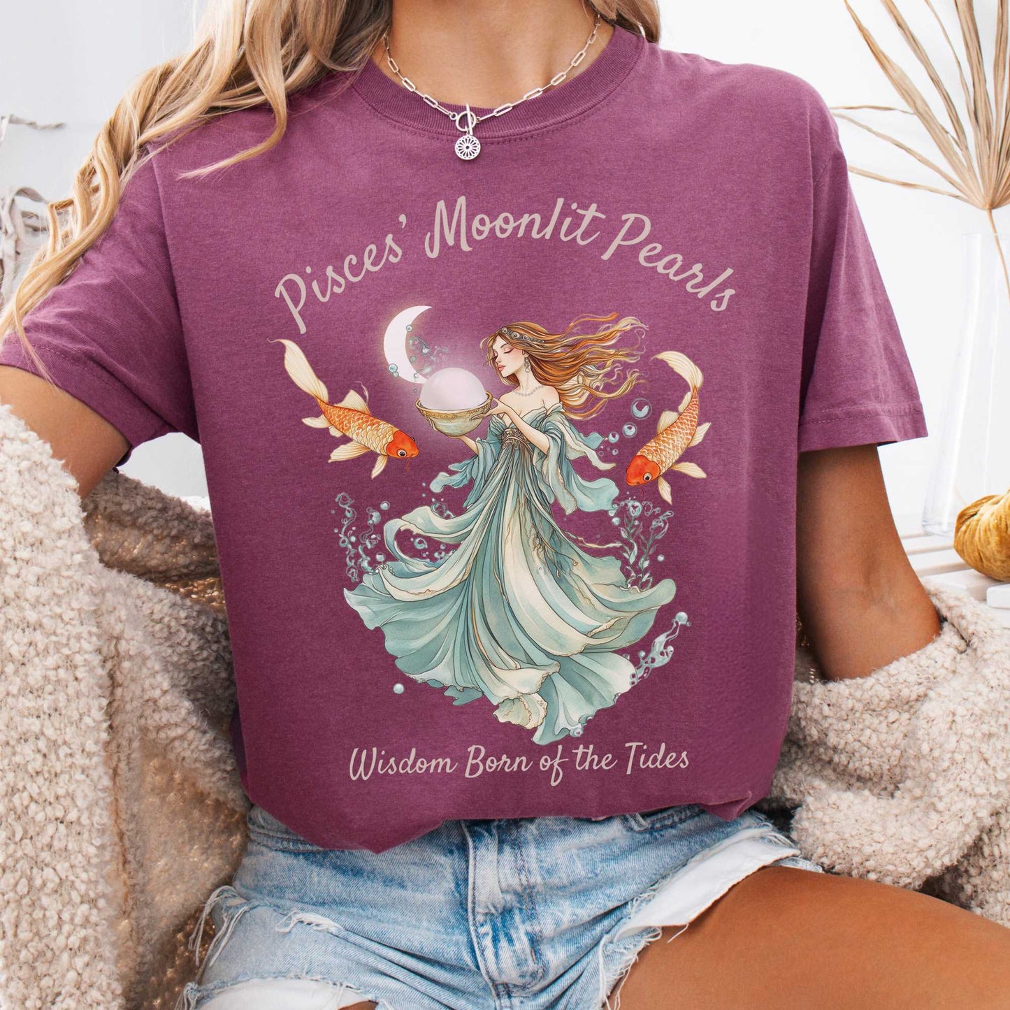 T-Shirt Berry / S Pisces' Moonlit Pearls Zodiac Shirt The Mystic Eden