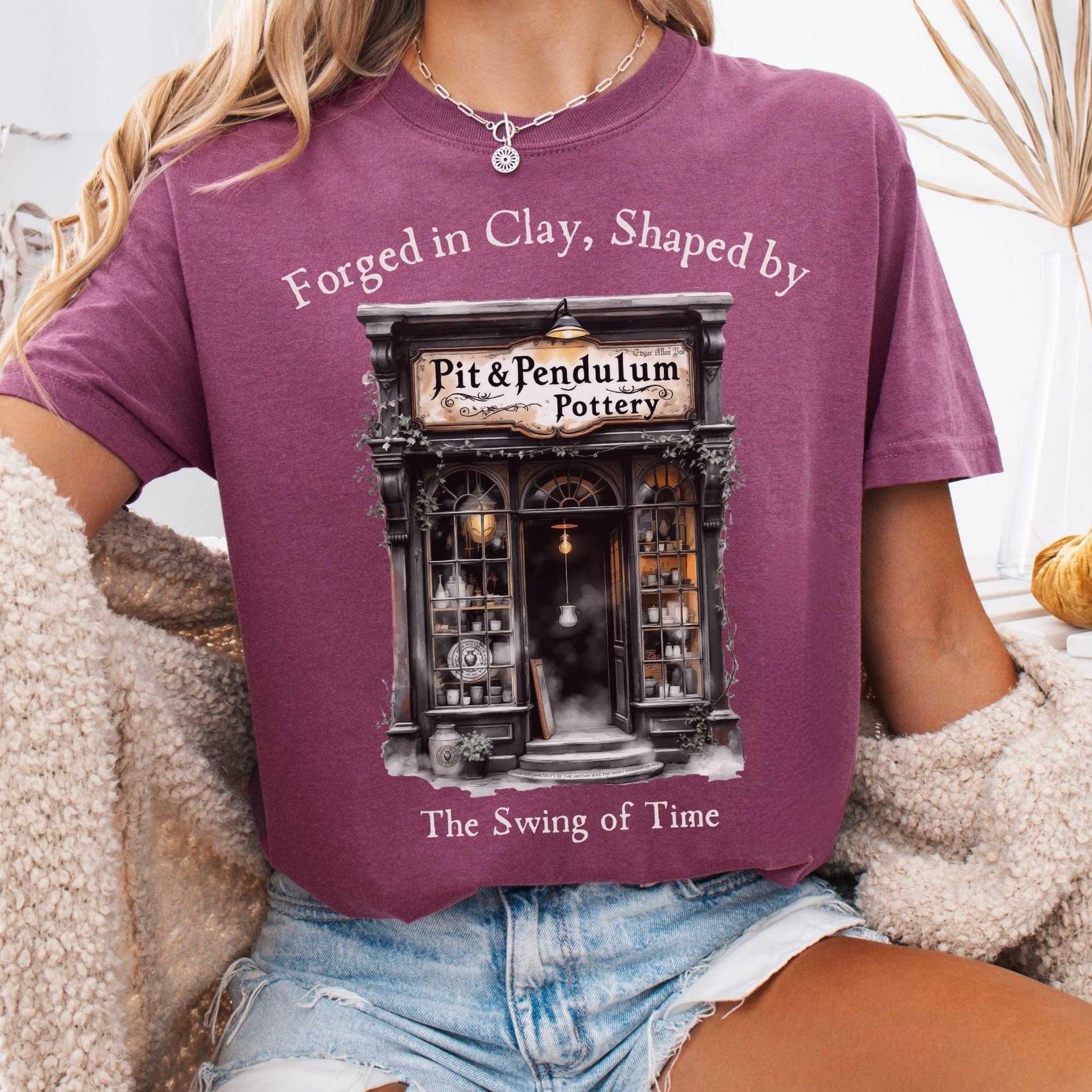 T-Shirt Berry / S Pit & Pendulum Pottery Edgar Allan Poe Shirt The Mystic Eden