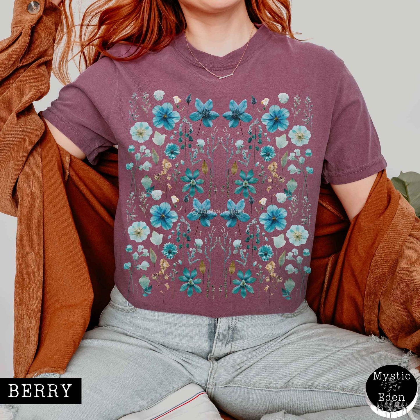 T-Shirt Berry / S Vintage turquoise wildflower shirt The Mystic Eden