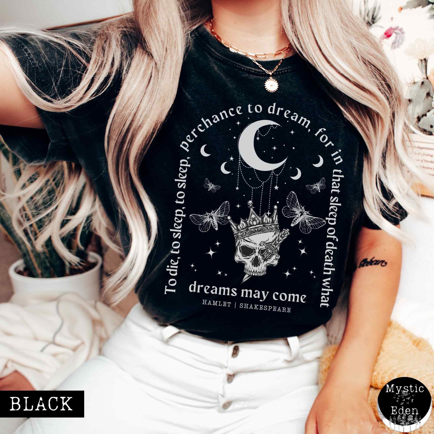 T-Shirt Black / S Vintage Hamlet Shakespeare T-Shirt The Mystic Eden