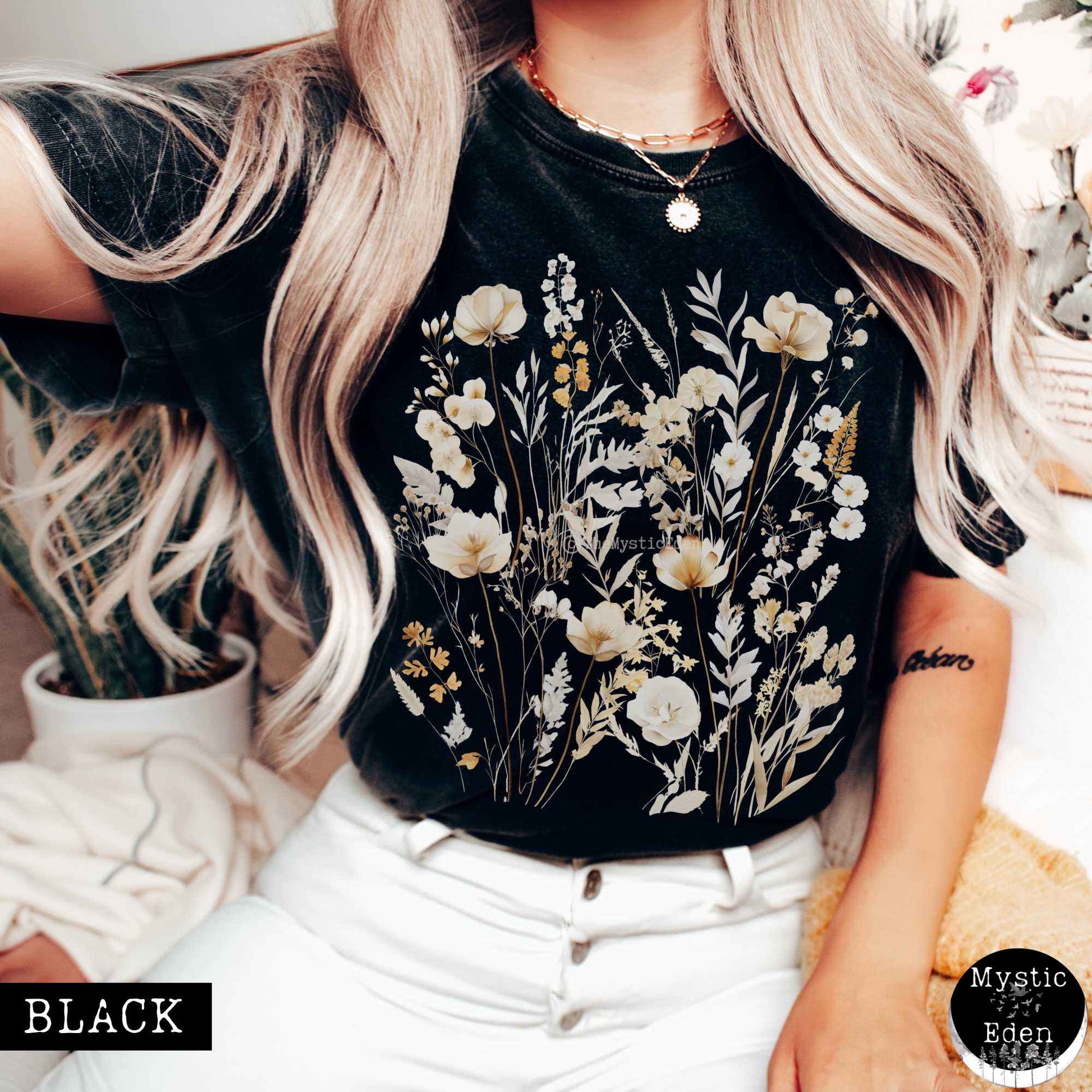 T-Shirt Black / S Vintage white floral wildflower shirt The Mystic Eden