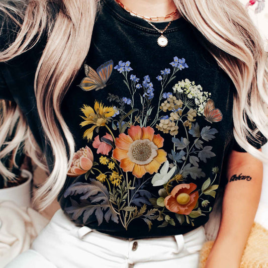 T-Shirt Black / S Vintage Wildflower Cottagecore Shirt The Mystic Eden