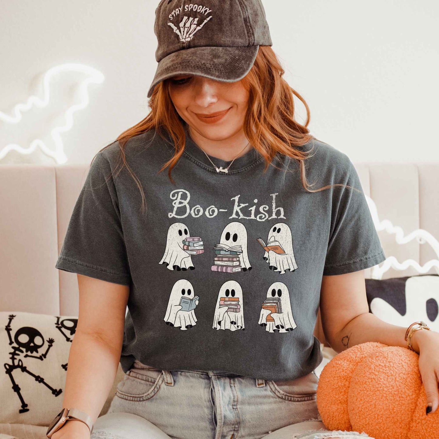 T-Shirt Boo-kish Ghosts Halloween Shirt Book lover Tee The Mystic Eden