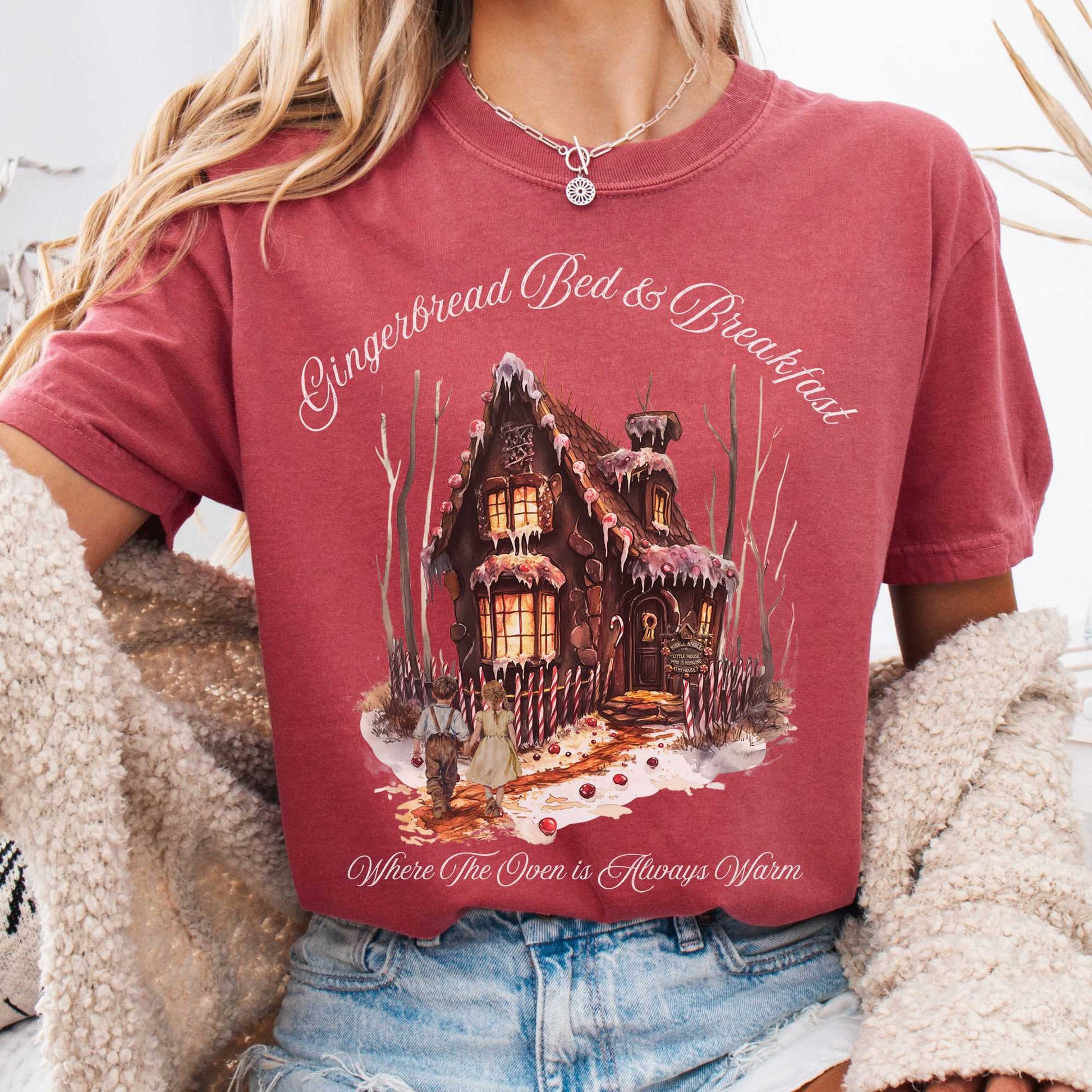 T-Shirt Crimson / S Gingerbread Bed & Breakfast Fairytale Shirt Halloween Shirt The Mystic Eden