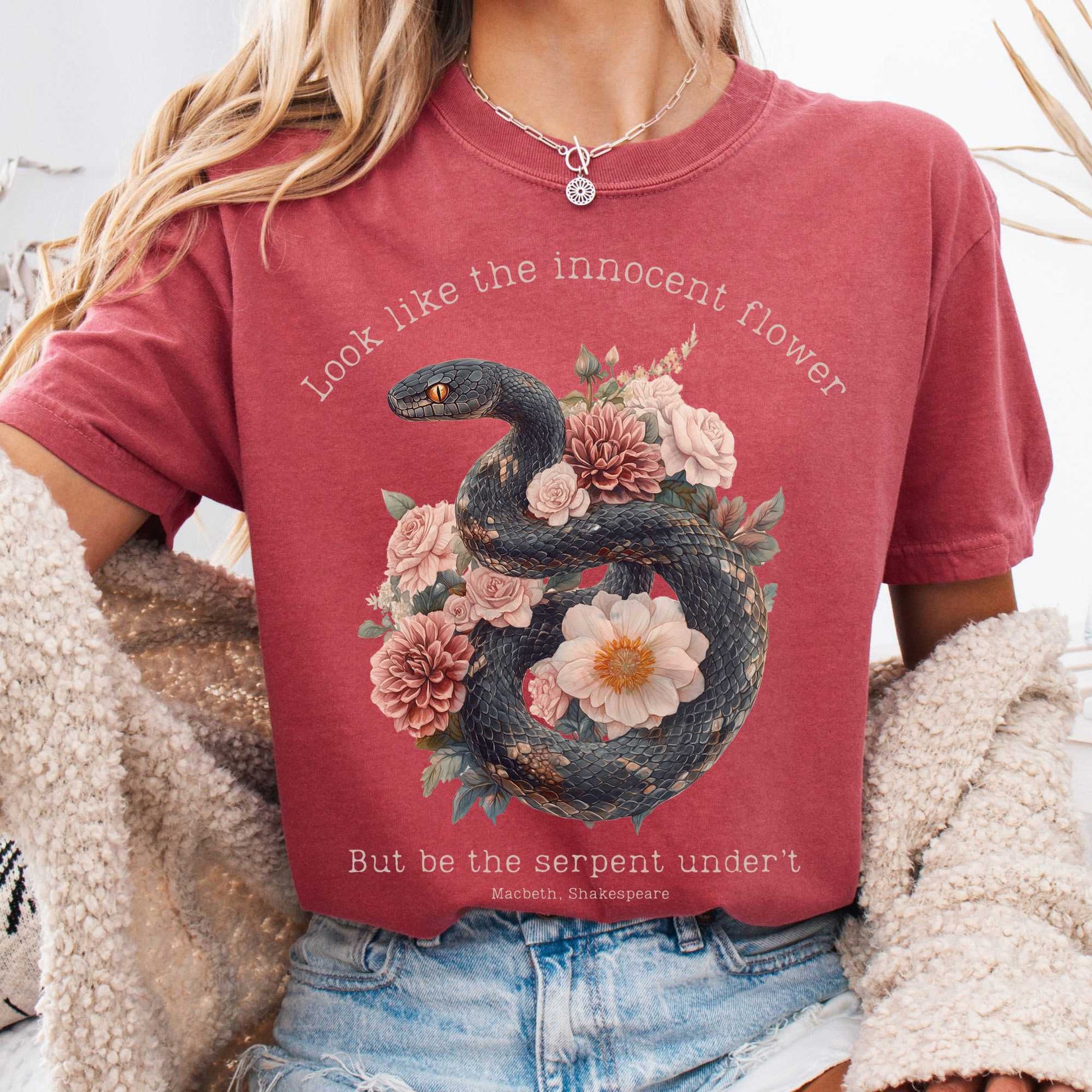 T-Shirt Crimson / S Look Like The Innocent Flower But Be The Snake Shakespeare Shirt The Mystic Eden
