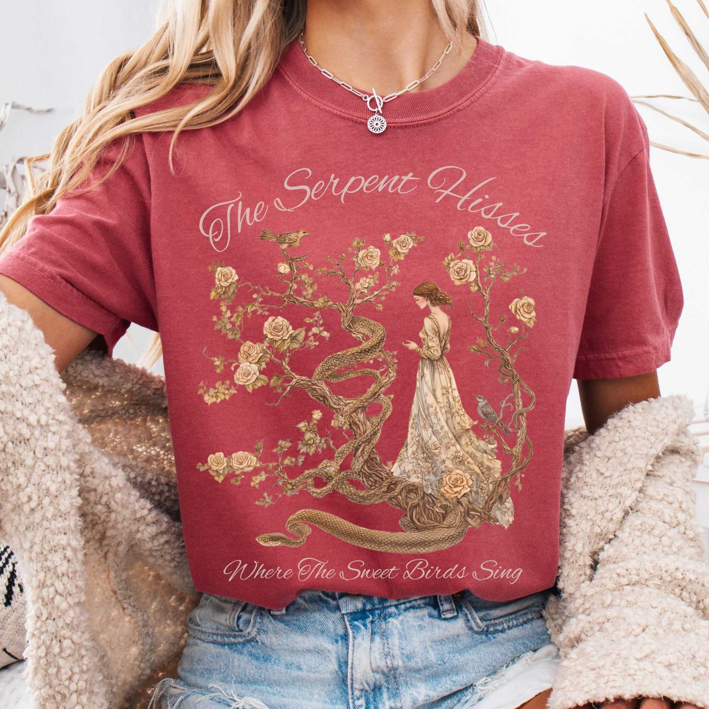 T-Shirt Crimson / S The Serpent Hisses Where the Sweet Birds Sing - Tess of the D'Urbervilles Shirt The Mystic Eden