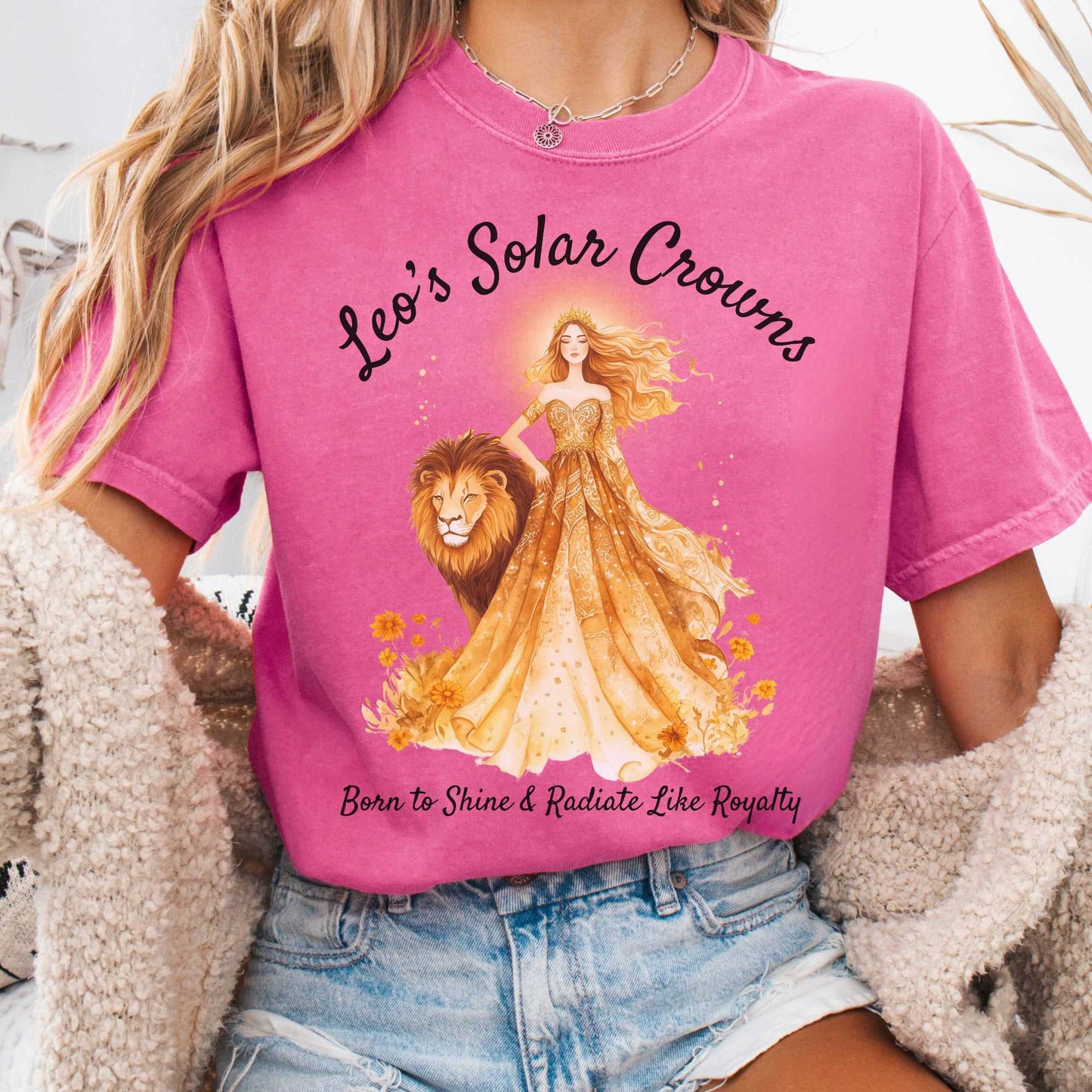 T-Shirt Crunchberry / S Leo's Solar Crowns Zodiac Shirt The Mystic Eden