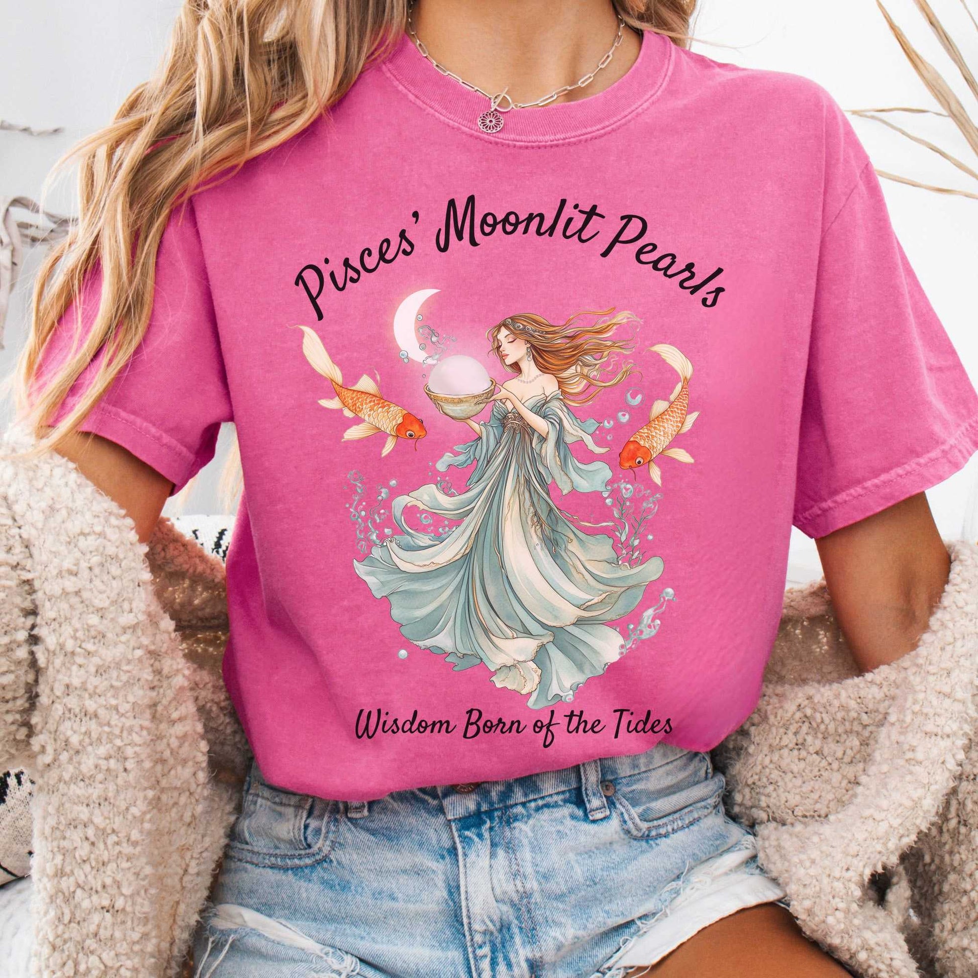 T-Shirt Crunchberry / S Pisces' Moonlit Pearls Zodiac Shirt The Mystic Eden