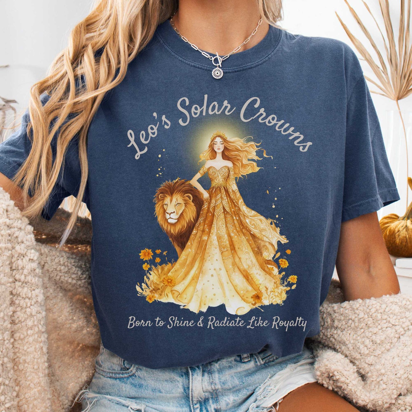 T-Shirt Denim / S Leo's Solar Crowns Zodiac Shirt The Mystic Eden