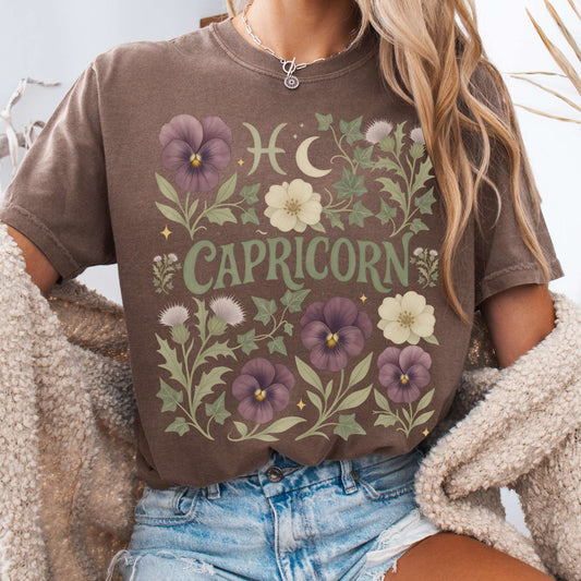 T-Shirt Espresso / S Capricorn T-Shirt – Retro Floral Zodiac Tee The Mystic Eden