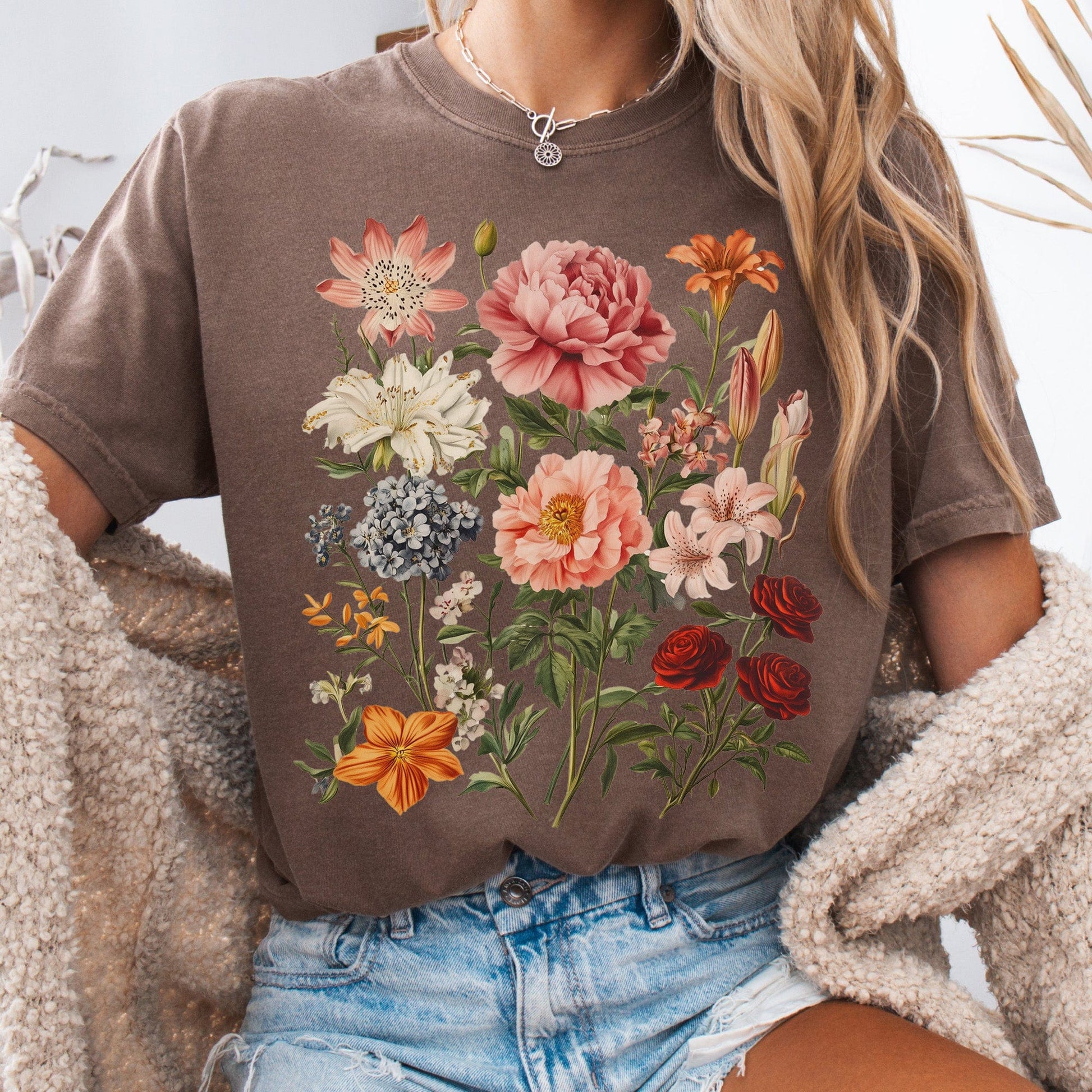 T-Shirt Espresso / S Mixed Florals Shirt The Mystic Eden