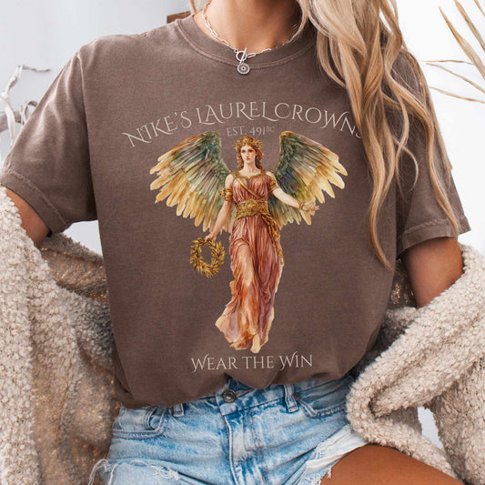 T-Shirt Espresso / S Nike's Laurel Crowns Tee The Mystic Eden