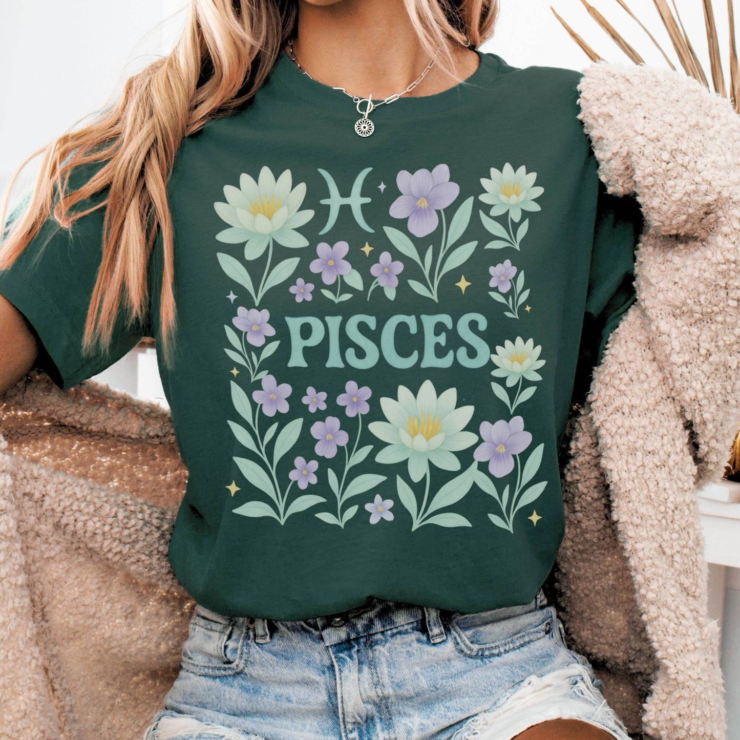 T-Shirt Forest / S Pisces Bella T-Shirt – Retro Floral Zodiac Tee The Mystic Eden